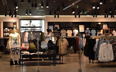 智慧賦能，重塑體驗 服裝鞋帽行業智慧門店系統引領零售新變革